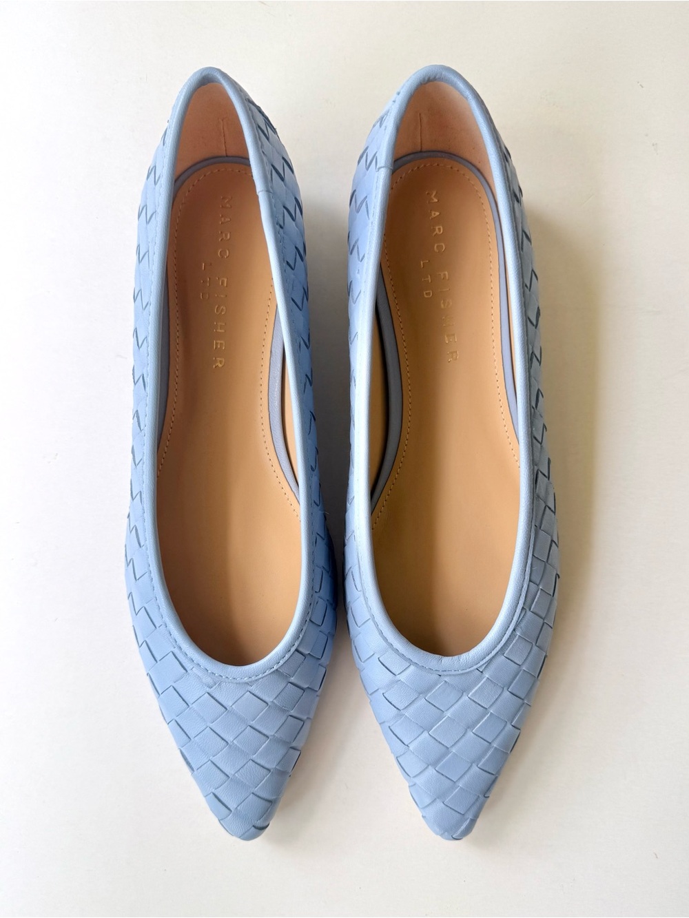 NWOB Marc Fisher Damaris Flat in Light Blue Woven Leather Pointed-Toe 8
